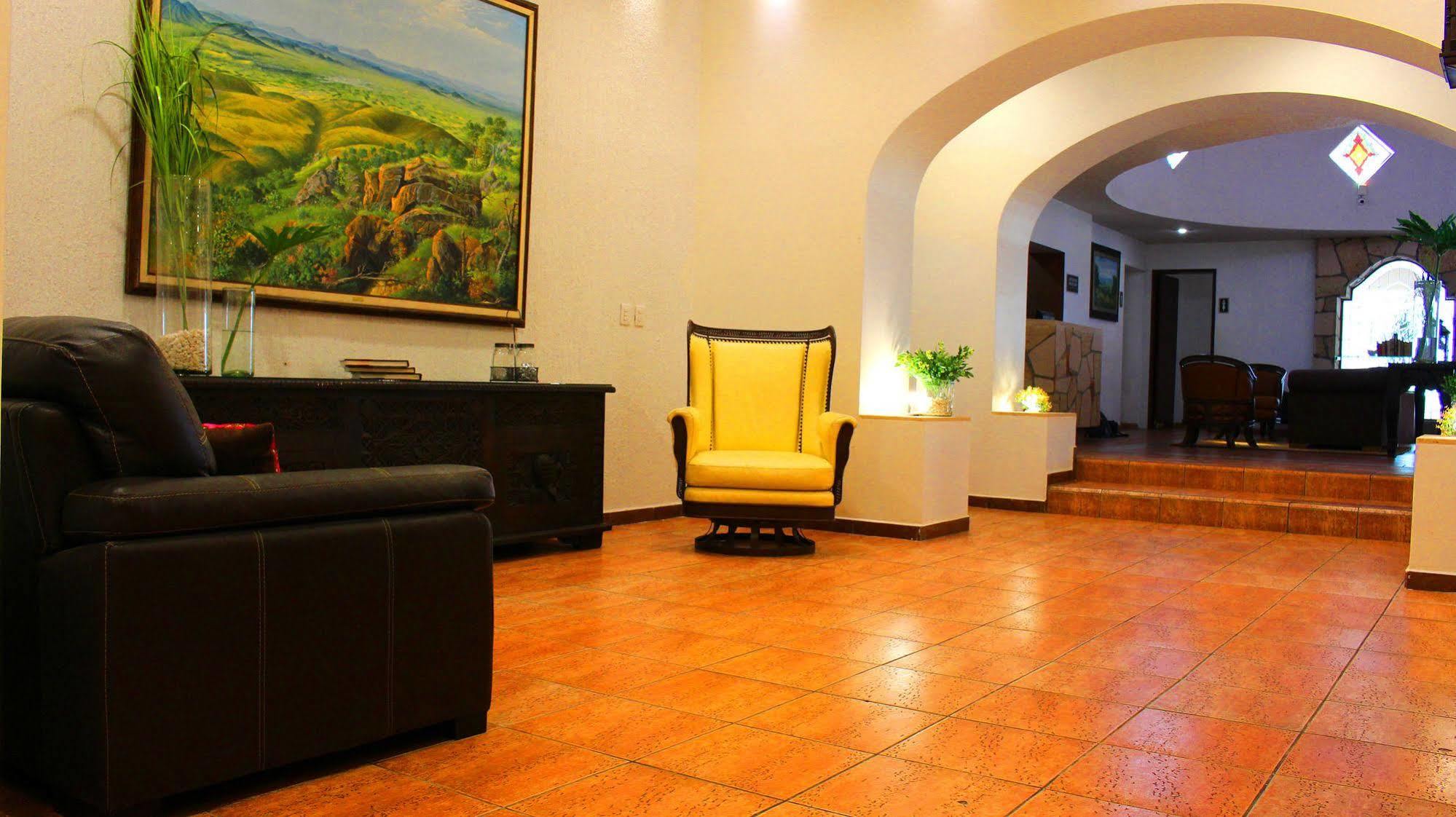 Meson Del Valle Zamora de Hidalgo Exterior photo